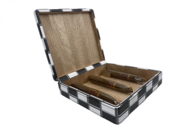 HDB13 High Quanlity  Portable Moisturizing Cigar Case