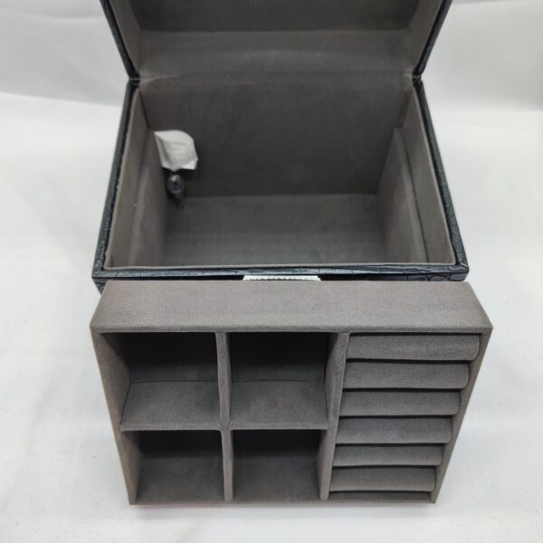 Travel Portable Wholesale Price Vanity Case Custom Fashion Makeup Hard Case HDB16